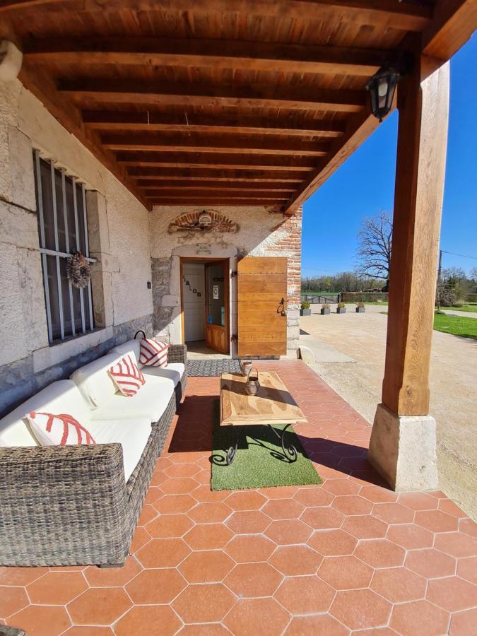 Domaine du Cuiset -Gîte des Combles Saint-André-sur-Vieux-Jonc Extérieur photo
