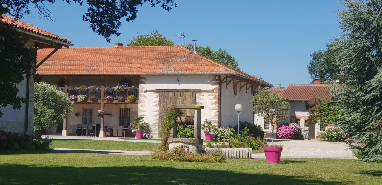 Domaine du Cuiset -Gîte des Combles Saint-André-sur-Vieux-Jonc Extérieur photo