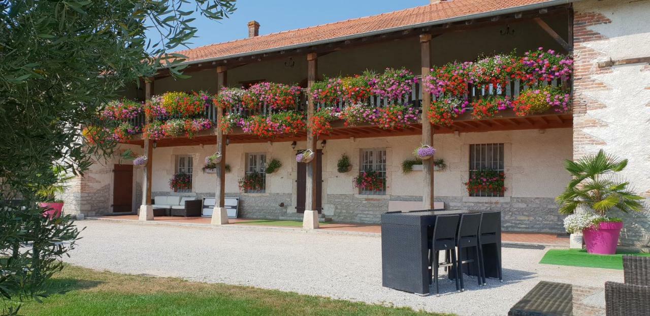 Domaine du Cuiset -Gîte des Combles Saint-André-sur-Vieux-Jonc Extérieur photo